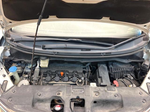 ステップワゴン Ｇ　インターナビＥセレクション　純正ナビ　バックカメラ　クルーズコントロール　両側電動スライドドア　ＥＴＣ　オートエアコン　アイドリングストップ　横滑り防止支援システム　ＥＣＯＮ　オートライト　純正１５インチアルミ（18枚目）