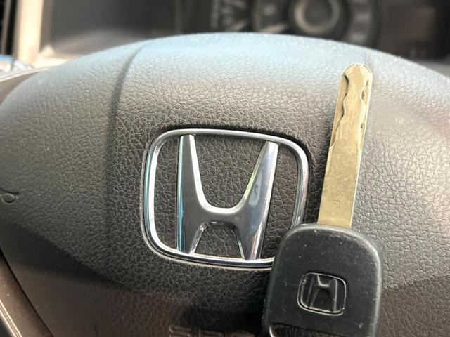 ステップワゴン Ｇ　インターナビＥセレクション　純正ナビ　バックカメラ　クルーズコントロール　両側電動スライドドア　ＥＴＣ　オートエアコン　アイドリングストップ　横滑り防止支援システム　ＥＣＯＮ　オートライト　純正１５インチアルミ（39枚目）