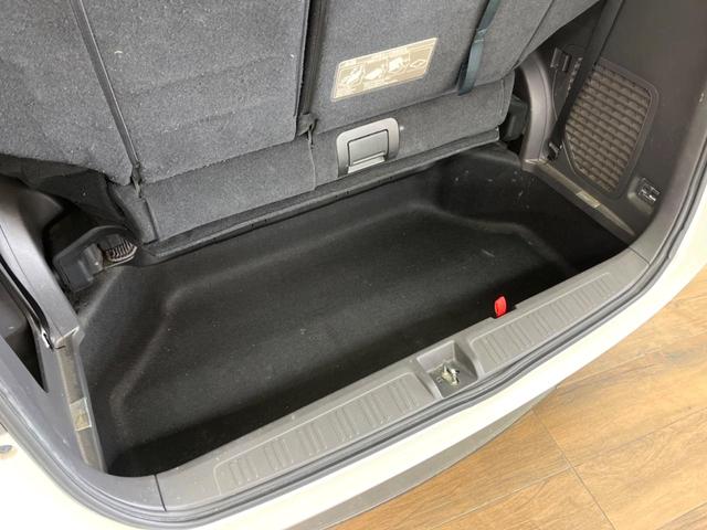 ステップワゴン Ｇ　インターナビＥセレクション　純正ナビ　バックカメラ　クルーズコントロール　両側電動スライドドア　ＥＴＣ　オートエアコン　アイドリングストップ　横滑り防止支援システム　ＥＣＯＮ　オートライト　純正１５インチアルミ（56枚目）