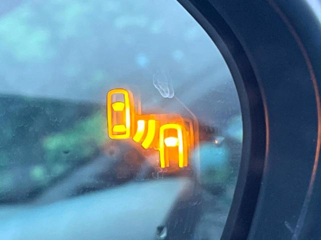 ヤリスクロス Ｚ　禁煙車　メーカー純正８インチナビ　全周囲カメラ　プリクラッシュセーフティ　レーダークルーズ　ブラインドスポットモニター　ＬＥＤヘッド　ＥＴＣ　ドラレコ　スマートキー　純正１８インチアルミ（7枚目）