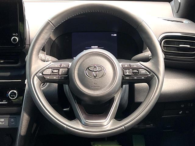 ヤリスクロス Ｚ　禁煙車　メーカー純正８インチナビ　全周囲カメラ　プリクラッシュセーフティ　レーダークルーズ　ブラインドスポットモニター　ＬＥＤヘッド　ＥＴＣ　ドラレコ　スマートキー　純正１８インチアルミ（11枚目）