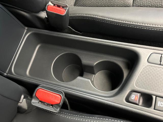 ヤリスクロス Ｚ　禁煙車　メーカー純正８インチナビ　全周囲カメラ　プリクラッシュセーフティ　レーダークルーズ　ブラインドスポットモニター　ＬＥＤヘッド　ＥＴＣ　ドラレコ　スマートキー　純正１８インチアルミ（67枚目）