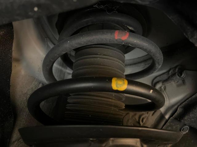 ハリアー Ｚ　禁煙車　メーカー純正１２．３インチナビ　バックカメラ　プリクラッシュセーフティ　レーダークルーズ　ＪＢＬサウンド　ブラインドスポットモニター　ＬＥＤヘッド　ＥＴＣ　ドラレコ　純正１９インチアルミ（20枚目）