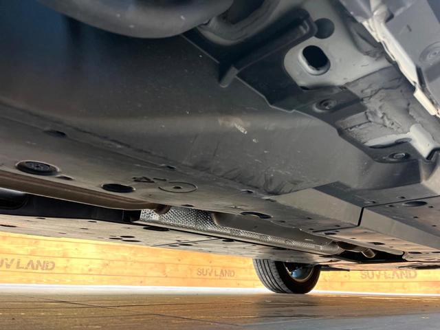 ハリアー Ｚ　禁煙車　メーカー純正１２．３インチナビ　バックカメラ　プリクラッシュセーフティ　レーダークルーズ　ＪＢＬサウンド　ブラインドスポットモニター　ＬＥＤヘッド　ＥＴＣ　ドラレコ　純正１９インチアルミ（22枚目）