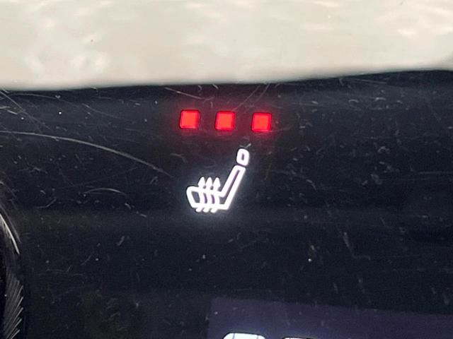 セレナ ｅ－パワー　ハイウェイスターＶ　禁煙車　メーカー純正１２．３インチナビ　全周囲カメラ　フリップダウンモニター　インテリジェントエマージェンシーブレーキ　純正エアロ　ブラインドスポットモニター　ＬＥＤヘッド　純正１６インチアルミ（50枚目）