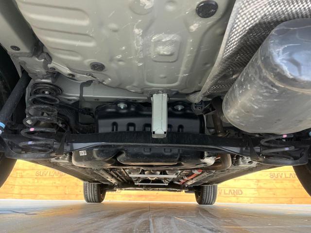 カローラクロス ハイブリッド　Ｇ　禁煙車　メーカー純正８インチナビ　バックカメラ　プリクラッシュセーフティ　レーダークルーズ　オートマチックハイビーム　横滑り防止装置　ＬＥＤヘッド　ＥＴＣ　スマートキー　純正１７インチアルミ（19枚目）