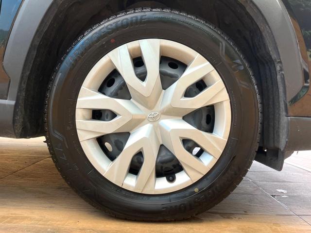 カローラクロス ハイブリッド　Ｇ　禁煙車　メーカー純正８インチナビ　バックカメラ　プリクラッシュセーフティ　レーダークルーズ　オートマチックハイビーム　横滑り防止装置　ＬＥＤヘッド　ＥＴＣ　スマートキー　純正１７インチアルミ（30枚目）