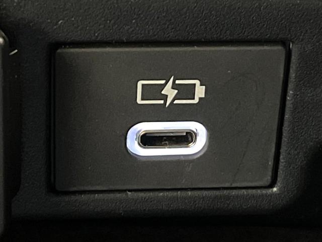 カローラクロス ハイブリッド　Ｇ　禁煙車　メーカー純正８インチナビ　バックカメラ　プリクラッシュセーフティ　レーダークルーズ　オートマチックハイビーム　横滑り防止装置　ＬＥＤヘッド　ＥＴＣ　スマートキー　純正１７インチアルミ（47枚目）