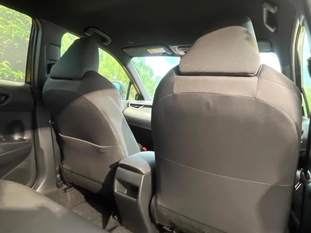 カローラクロス ハイブリッド　Ｇ　禁煙車　メーカー純正８インチナビ　バックカメラ　プリクラッシュセーフティ　レーダークルーズ　オートマチックハイビーム　横滑り防止装置　ＬＥＤヘッド　ＥＴＣ　スマートキー　純正１７インチアルミ（51枚目）