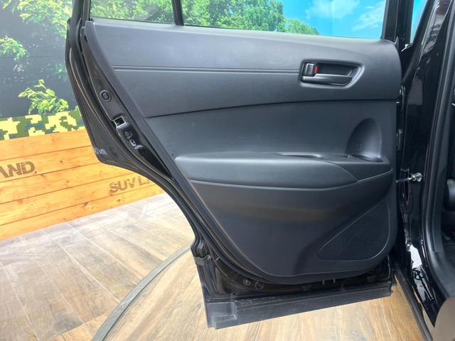 カローラクロス ハイブリッド　Ｇ　禁煙車　メーカー純正８インチナビ　バックカメラ　プリクラッシュセーフティ　レーダークルーズ　オートマチックハイビーム　横滑り防止装置　ＬＥＤヘッド　ＥＴＣ　スマートキー　純正１７インチアルミ（57枚目）