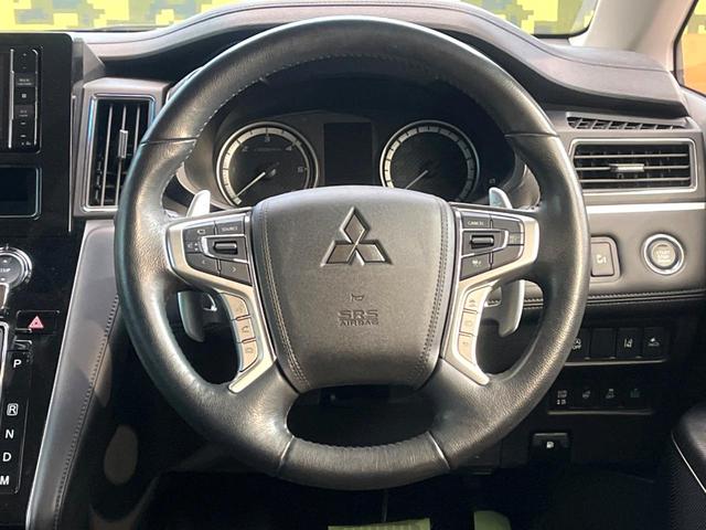 デリカＤ：５ Ｐ　禁煙車　ナビ付　全周囲カメラ　三菱ｅ－Ａｓｓｉｓｔ　レーダークルーズ　ブラインドスポットモニター　パドルシフト　シートヒーター　ＬＥＤヘッド　ＥＴＣ　ドラレコ　スマートキー　純正１８インチアルミ（12枚目）