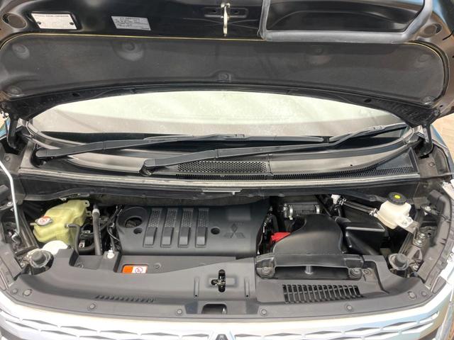 デリカＤ：５ Ｐ　禁煙車　ナビ付　全周囲カメラ　三菱ｅ－Ａｓｓｉｓｔ　レーダークルーズ　ブラインドスポットモニター　パドルシフト　シートヒーター　ＬＥＤヘッド　ＥＴＣ　ドラレコ　スマートキー　純正１８インチアルミ（18枚目）