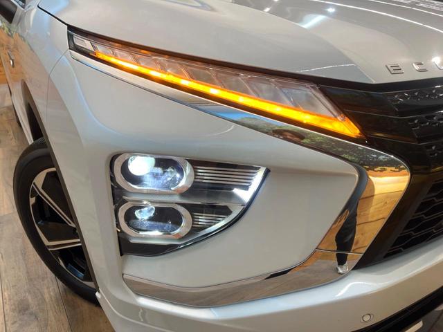 エクリプスクロスＰＨＥＶ Ｐ　４ＷＤ　全周囲カメラ　衝突被害軽減システム　レーダークルーズ　禁煙車　電動リアゲート　ハーフレザーシート　パワーシート　ドラレコ　コーナーセンサー　スマートキー　ＬＥＤヘッド　ＥＴＣ（12枚目）