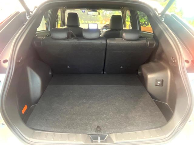 エクリプスクロスＰＨＥＶ Ｐ　４ＷＤ　全周囲カメラ　衝突被害軽減システム　レーダークルーズ　禁煙車　電動リアゲート　ハーフレザーシート　パワーシート　ドラレコ　コーナーセンサー　スマートキー　ＬＥＤヘッド　ＥＴＣ（30枚目）