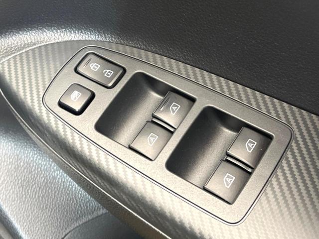 エクリプスクロスＰＨＥＶ Ｐ　４ＷＤ　全周囲カメラ　衝突被害軽減システム　レーダークルーズ　禁煙車　電動リアゲート　ハーフレザーシート　パワーシート　ドラレコ　コーナーセンサー　スマートキー　ＬＥＤヘッド　ＥＴＣ（36枚目）