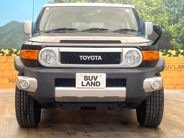 ＦＪクルーザー カラーパッケージ　４ＷＤ　バックカメラ　禁煙車　ドラレコ　コーナーセンサー　ＥＴＣ　純正１７インチアルミ　オートエアコン　フルセグ　ＨＩＤフォグ（14枚目）