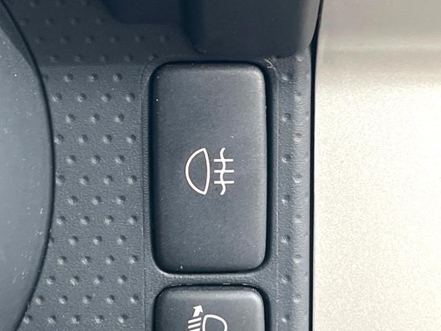 ＦＪクルーザー カラーパッケージ　４ＷＤ　バックカメラ　禁煙車　ドラレコ　コーナーセンサー　ＥＴＣ　純正１７インチアルミ　オートエアコン　フルセグ　ＨＩＤフォグ（25枚目）