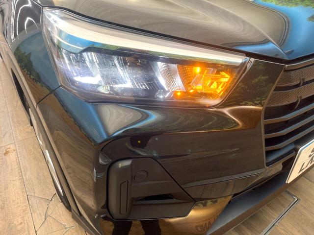 ロッキー Ｌ　禁煙車　９インチディスプレイオーディオ　バックカメラ　スマートアシスト　オートマチックハイビーム　横滑り防止装置　車線逸脱防止支援システム　ＬＥＤヘッド　ＥＴＣ　スマートキー（11枚目）