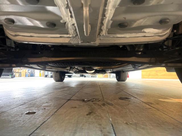 ロッキー Ｌ　禁煙車　９インチディスプレイオーディオ　バックカメラ　スマートアシスト　オートマチックハイビーム　横滑り防止装置　車線逸脱防止支援システム　ＬＥＤヘッド　ＥＴＣ　スマートキー（17枚目）