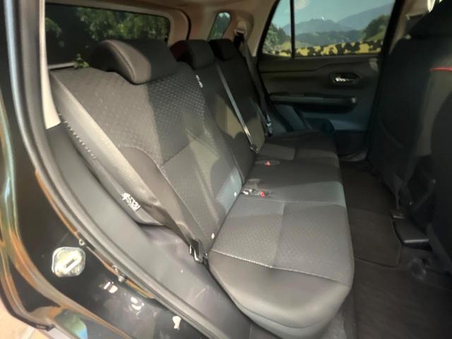 ライズ Ｚ　禁煙車　純正ナビ　バックカメラ　スマートアシスト　レーダークルーズ　前席シートヒーター　車線逸脱防止支援システム　横滑り防止装置　ＬＥＤヘッド　ＥＴＣ　スマートキー　純正１７インチアルミ（9枚目）