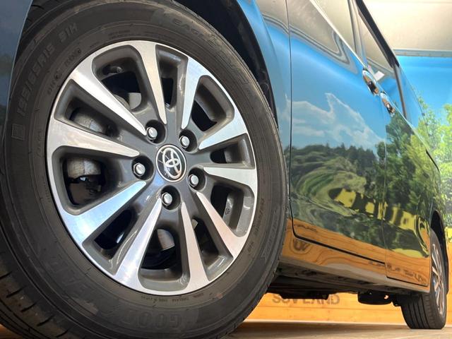 エスクァイア Gi プレミアムパッケージ ブラックテーラード 両側電動ドア 後席モニター バックカメラ 衝突被害軽減システム 禁煙車 ハーフレザーシート ドラレコ コーナーセンサー スマートキー LEDヘッド ビルトインETC クルコン 純正15インチアルミ(13枚目)