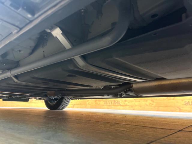 エスクァイア Gi プレミアムパッケージ ブラックテーラード 両側電動ドア 後席モニター バックカメラ 衝突被害軽減システム 禁煙車 ハーフレザーシート ドラレコ コーナーセンサー スマートキー LEDヘッド ビルトインETC クルコン 純正15インチアルミ(22枚目)