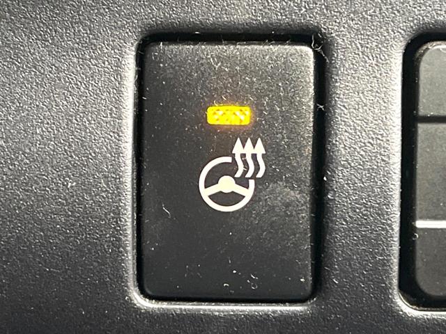 エスクァイア Gi プレミアムパッケージ ブラックテーラード 両側電動ドア 後席モニター バックカメラ 衝突被害軽減システム 禁煙車 ハーフレザーシート ドラレコ コーナーセンサー スマートキー LEDヘッド ビルトインETC クルコン 純正15インチアルミ(40枚目)