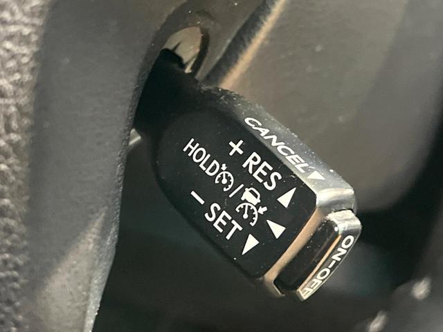 ヴェルファイアハイブリッド Ｚ　４ＷＤ　禁煙車　１１インチＢＩＧＸ　バックカメラ　後席モニター　両側電動スライドドア　７人乗り　セーフティセンス　純正１７インチアルミ　ＬＥＤヘッド＆フォグ　ＥＴＣ　レーダークルーズ　スマートキー（6枚目）