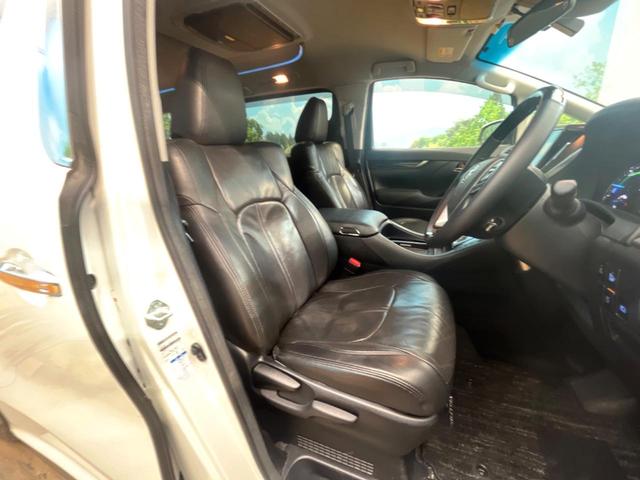 ヴェルファイアハイブリッド Ｚ　４ＷＤ　禁煙車　１１インチＢＩＧＸ　バックカメラ　後席モニター　両側電動スライドドア　７人乗り　セーフティセンス　純正１７インチアルミ　ＬＥＤヘッド＆フォグ　ＥＴＣ　レーダークルーズ　スマートキー（8枚目）