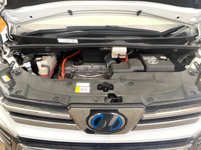 ヴェルファイアハイブリッド Ｚ　４ＷＤ　禁煙車　１１インチＢＩＧＸ　バックカメラ　後席モニター　両側電動スライドドア　７人乗り　セーフティセンス　純正１７インチアルミ　ＬＥＤヘッド＆フォグ　ＥＴＣ　レーダークルーズ　スマートキー（18枚目）