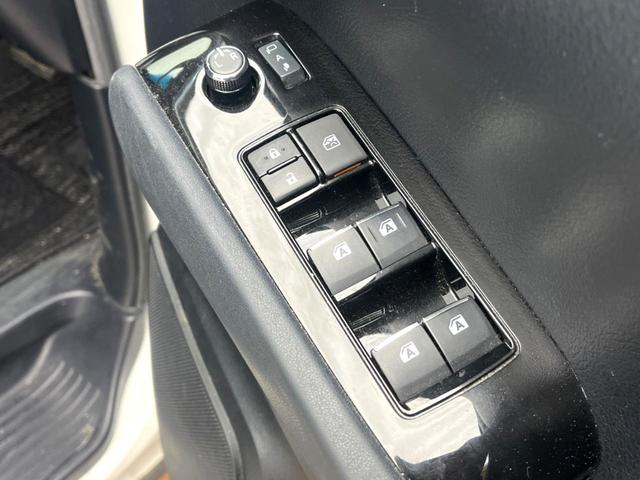 ヴェルファイアハイブリッド Ｚ　４ＷＤ　禁煙車　１１インチＢＩＧＸ　バックカメラ　後席モニター　両側電動スライドドア　７人乗り　セーフティセンス　純正１７インチアルミ　ＬＥＤヘッド＆フォグ　ＥＴＣ　レーダークルーズ　スマートキー（58枚目）