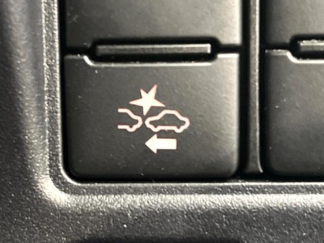 ヴォクシー ハイブリッドＺＳ　煌ＩＩＩ　禁煙車　９インチＳＤナビ　バックカメラ　両側電動スライドドア　後席モニター　トヨタセーフティセンス　クルコン　ＬＥＤヘッドライト　純正１６インチアルミ　シートヒーター　ＥＴＣ　ダブルエアコン（7枚目）