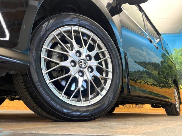 ヴォクシー ハイブリッドＺＳ　煌ＩＩＩ　禁煙車　９インチＳＤナビ　バックカメラ　両側電動スライドドア　後席モニター　トヨタセーフティセンス　クルコン　ＬＥＤヘッドライト　純正１６インチアルミ　シートヒーター　ＥＴＣ　ダブルエアコン（14枚目）
