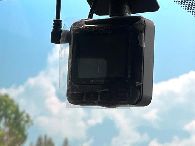 ヴォクシー ハイブリッドＺＳ　煌ＩＩＩ　禁煙車　９インチＳＤナビ　バックカメラ　両側電動スライドドア　後席モニター　トヨタセーフティセンス　クルコン　ＬＥＤヘッドライト　純正１６インチアルミ　シートヒーター　ＥＴＣ　ダブルエアコン（33枚目）