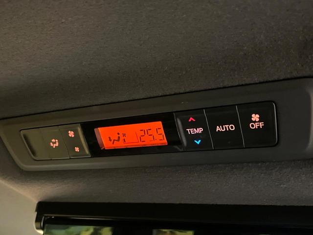 ヴォクシー ハイブリッドＺＳ　煌ＩＩＩ　禁煙車　９インチＳＤナビ　バックカメラ　両側電動スライドドア　後席モニター　トヨタセーフティセンス　クルコン　ＬＥＤヘッドライト　純正１６インチアルミ　シートヒーター　ＥＴＣ　ダブルエアコン（47枚目）