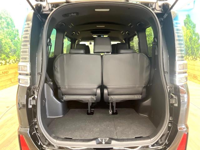 ヴォクシー ハイブリッドＺＳ　煌ＩＩＩ　禁煙車　９インチＳＤナビ　バックカメラ　両側電動スライドドア　後席モニター　トヨタセーフティセンス　クルコン　ＬＥＤヘッドライト　純正１６インチアルミ　シートヒーター　ＥＴＣ　ダブルエアコン（49枚目）