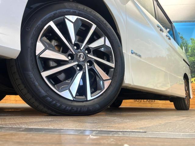 セレナ ｅ－パワー　ハイウェイスターＶ　禁煙車　純正ナビ　全周囲カメラ　両側電動スライドドア　後席モニター　インテリジェントエマージェンシーブレーキ　レーダークルーズ　ＬＥＤヘッド　ＥＴＣ　ドラレコ　スマートキー　純正１６インチアルミ（14枚目）