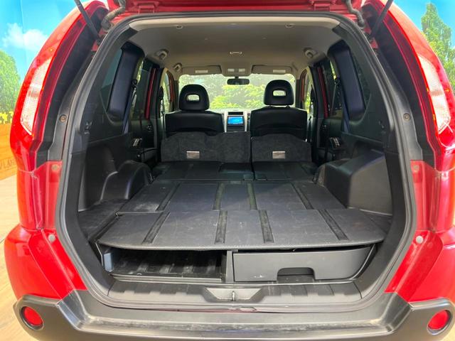 エクストレイル ２０Ｘｔｔ　禁煙車　純正ナビ　４ＷＤ　バックカメラ　クルーズコントロール　ルーフレール　スマートキー　オートライト　オートエアコン　リラックスヘッドレスト　横滑り防止装置　　寒冷地仕様　純正１８インチアルミ（10枚目）