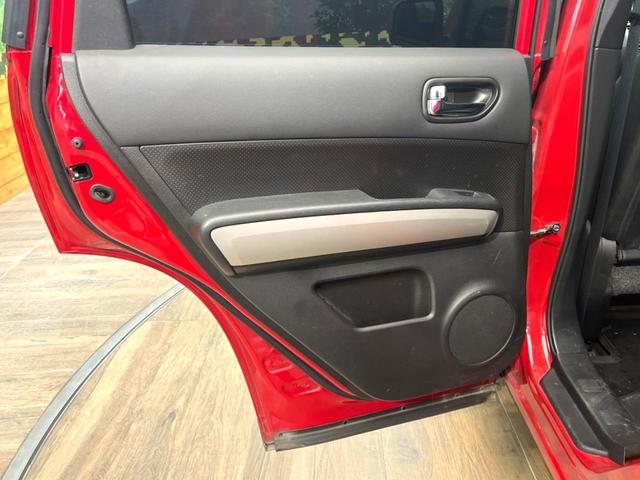 エクストレイル ２０Ｘｔｔ　禁煙車　純正ナビ　４ＷＤ　バックカメラ　クルーズコントロール　ルーフレール　スマートキー　オートライト　オートエアコン　リラックスヘッドレスト　横滑り防止装置　　寒冷地仕様　純正１８インチアルミ（29枚目）