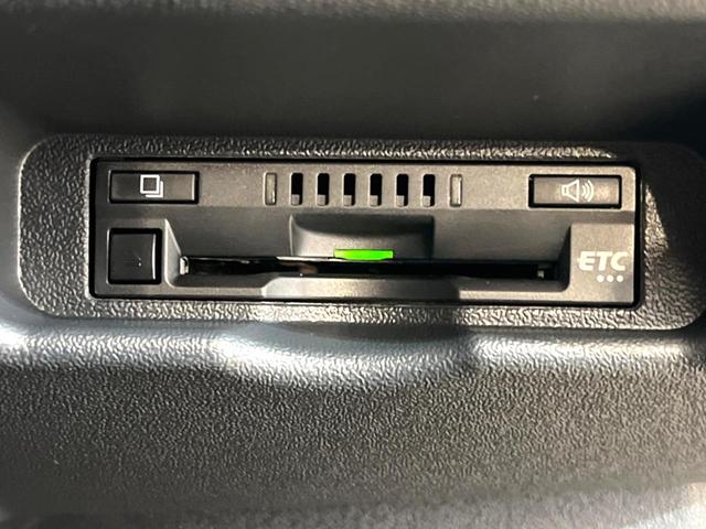 ハイエースワゴン GL プリクラッシュセーフティ デジタルインナーミラー 片側パワースライドドア ETC スマートキー オートマチックハイビーム 横滑り防止装置 車線逸脱防止支援システム 純正15インチアルミ(6枚目)