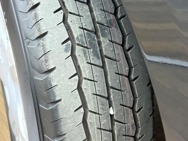 ハイエースワゴン GL プリクラッシュセーフティ デジタルインナーミラー 片側パワースライドドア ETC スマートキー オートマチックハイビーム 横滑り防止装置 車線逸脱防止支援システム 純正15インチアルミ(28枚目)