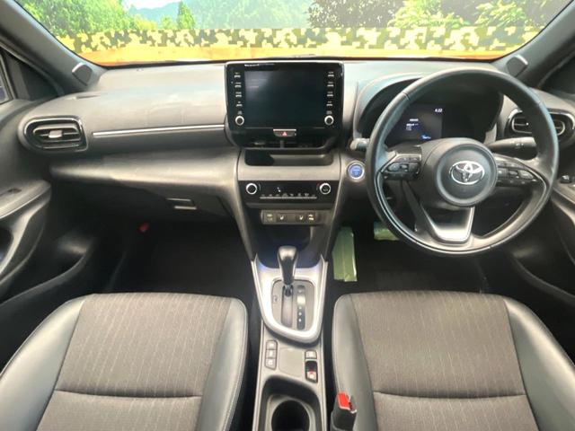 ヤリスクロス ハイブリッドZ 禁煙車 メーカー純正8インチナビ バックカメラ プリクラッシュセーフティ レーダークルーズ ブラインドスポットモニター シートヒーター LEDヘッド ETC スマートキー 純正18インチアルミ(2枚目)