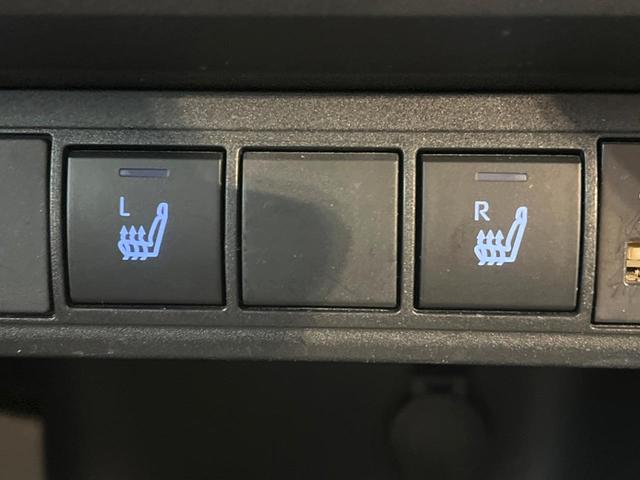 ヤリスクロス ハイブリッドZ 禁煙車 メーカー純正8インチナビ バックカメラ プリクラッシュセーフティ レーダークルーズ ブラインドスポットモニター シートヒーター LEDヘッド ETC スマートキー 純正18インチアルミ(7枚目)