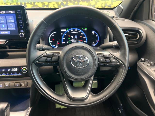 ヤリスクロス ハイブリッドZ 禁煙車 メーカー純正8インチナビ バックカメラ プリクラッシュセーフティ レーダークルーズ ブラインドスポットモニター シートヒーター LEDヘッド ETC スマートキー 純正18インチアルミ(11枚目)