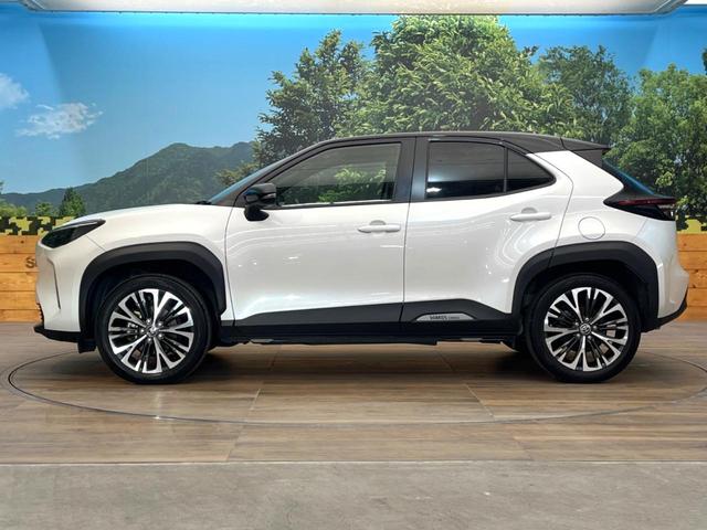ヤリスクロス ハイブリッドZ 禁煙車 メーカー純正8インチナビ バックカメラ プリクラッシュセーフティ レーダークルーズ ブラインドスポットモニター シートヒーター LEDヘッド ETC スマートキー 純正18インチアルミ(24枚目)