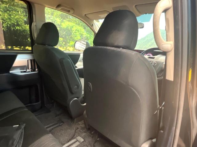 ヴォクシー ZS 煌 両側電動スライドドア フリップダウンモニター パドルシフト ナビ バックカメラ ドラレコ ETC スマートキー オートライト 8人乗り オートエアコン(29枚目)