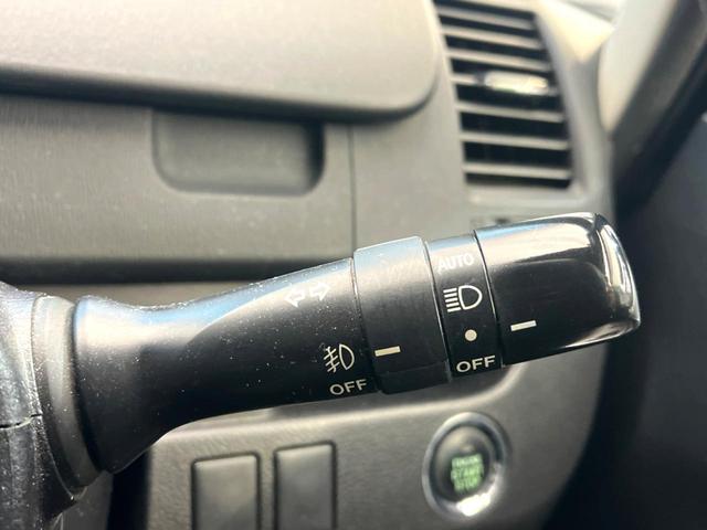 ヴォクシー ZS 煌 両側電動スライドドア フリップダウンモニター パドルシフト ナビ バックカメラ ドラレコ ETC スマートキー オートライト 8人乗り オートエアコン(43枚目)