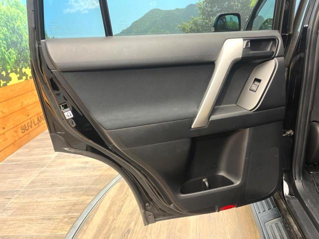 ランドクルーザープラド ＴＸ　４ＷＤ　ディーゼル（軽油）　バックカメラ　衝突被害軽減システム　レーダークルーズ　禁煙車　ドラレコ　コーナーセンサー　スマートキー　ＬＥＤヘッド　ビルトインＥＴＣ　純正１７インチアルミ（30枚目）