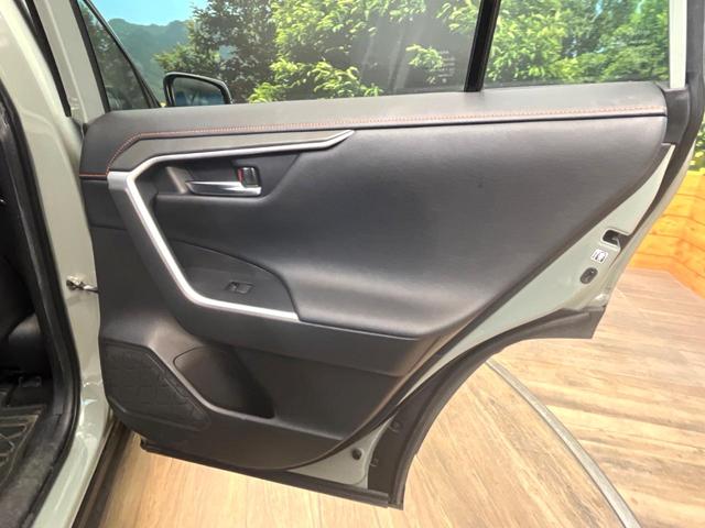 ＲＡＶ４ アドベンチャー　４ＷＤ　サイド・バックカメラ　衝突被害軽減システム　レーダークルーズ　禁煙車　パワーシート　ドラレコ　スマートキー　ＬＥＤヘッド　ビルトインＥＴＣ　純正１９インチアルミ　オートハイビーム（55枚目）