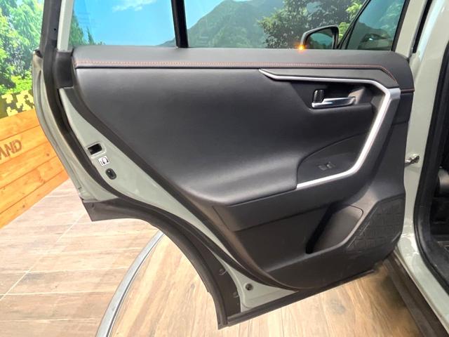ＲＡＶ４ アドベンチャー　４ＷＤ　サイド・バックカメラ　衝突被害軽減システム　レーダークルーズ　禁煙車　パワーシート　ドラレコ　スマートキー　ＬＥＤヘッド　ビルトインＥＴＣ　純正１９インチアルミ　オートハイビーム（56枚目）
